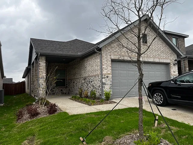 200 Goosewood Dr — Photo 1