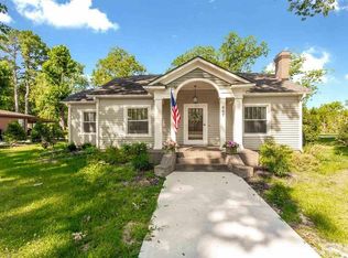 607 N Baker St, Four Oaks, NC 27524