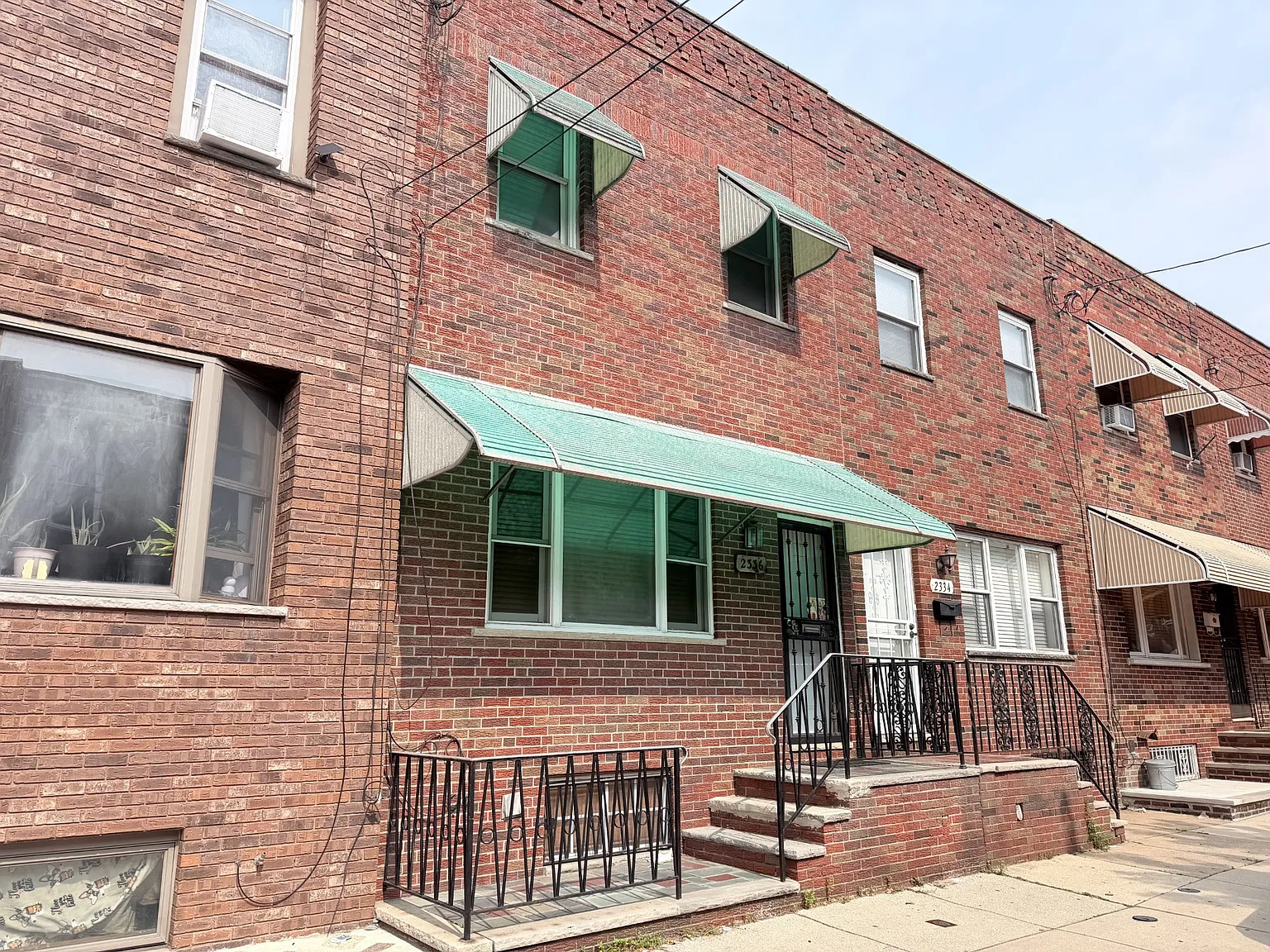 3 bed, 1.5 bath, 1500 sqft, $1,800 — Photo 1