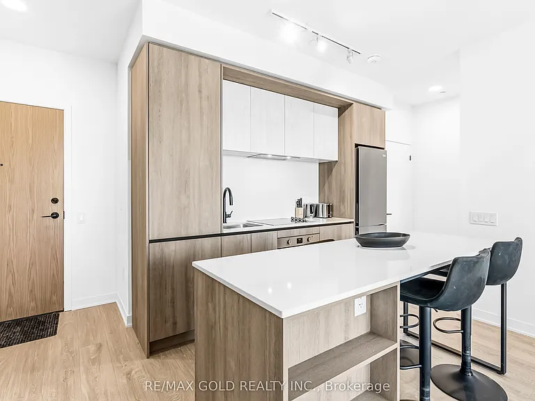 2495 Eglinton Ave W #2709 — Photo 9