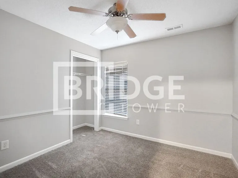 104 Hampshire Dr — Photo 21