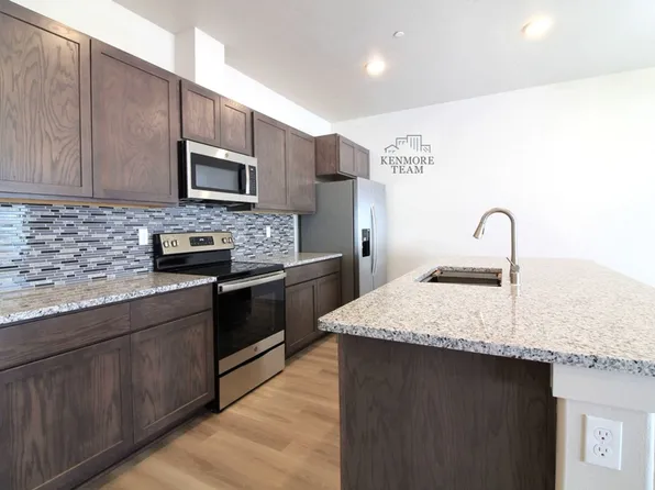 528 S Quillan Ct, Kennewick, WA 99336