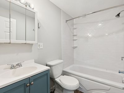 39 Smithwheel Rd APT 24, Old Orchard Beach, ME, 04064