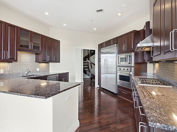 3rd image of 8220 Crestwood Heights Dr APT 1906
