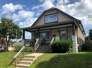 2402 S 20th St, Milwaukee, WI 53215
