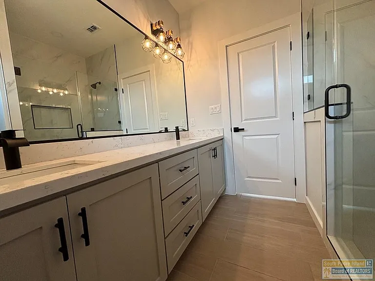 3002 Eliseo Villarreal Ave — Photo 10