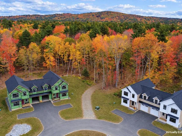 669 high Street #1, Candia, NH 03034