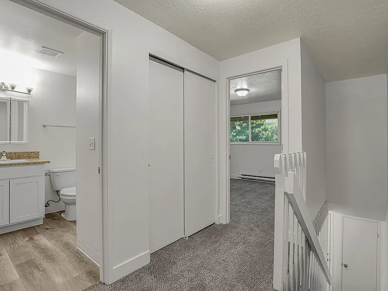 11900 SW Allen Blvd — Photo 22