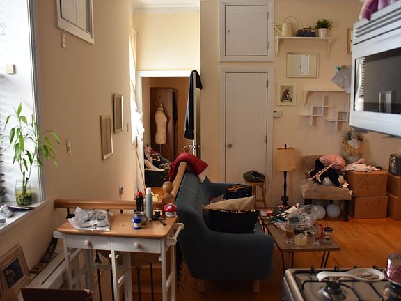 2nd image of 490 Morgan Ave APT 1A