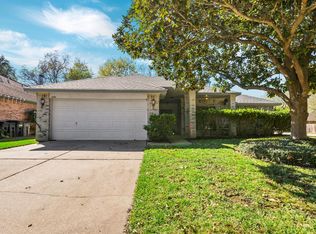 2327 Old Dixie Dr, Richmond, TX 77406