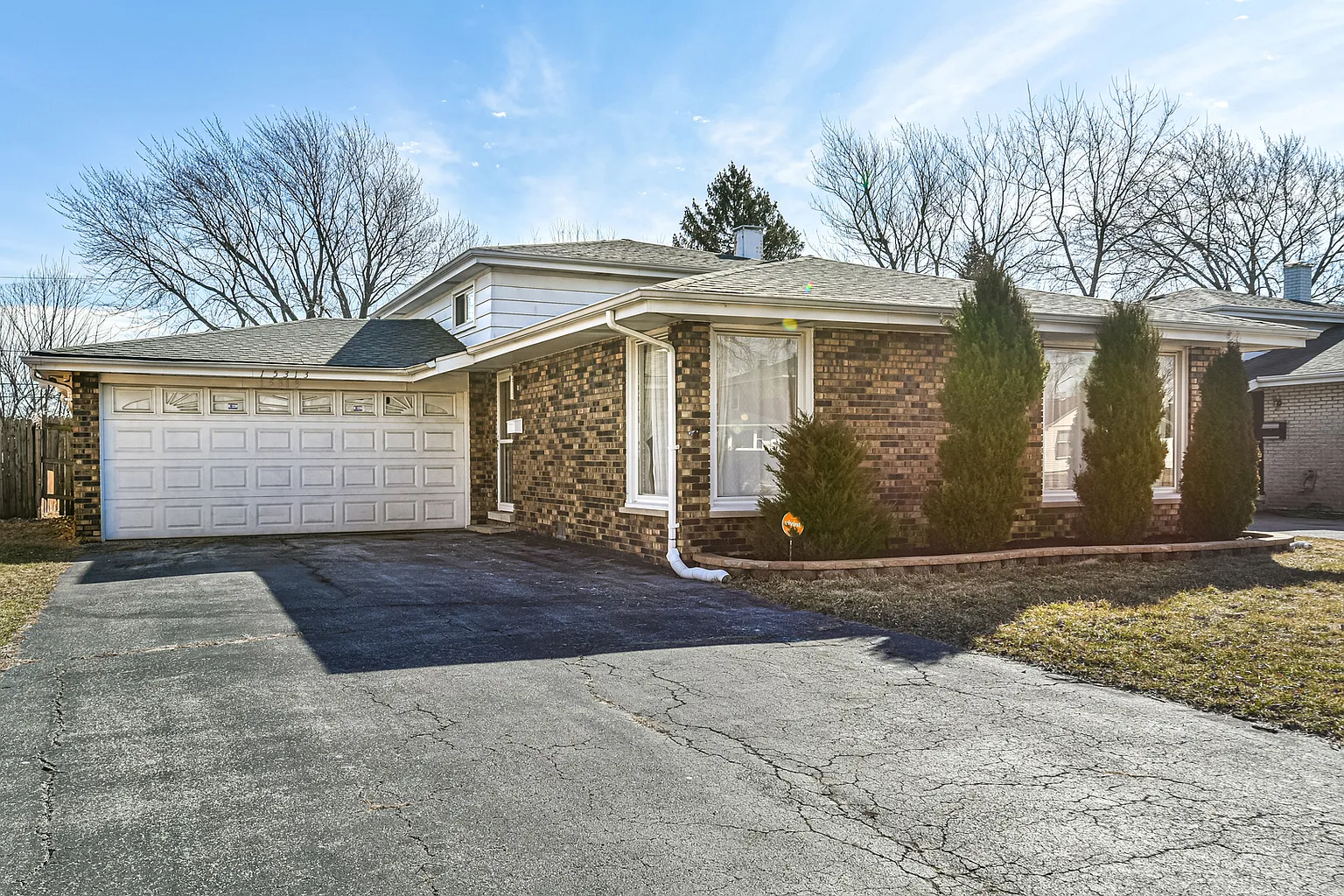 15313 Dante Ave photo 1