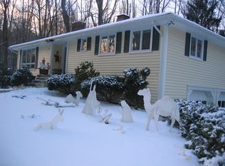 333 W Shore Dr, Carmel, NY 10512