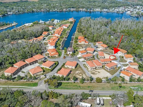 10228 W Middleburg Loop, Homosassa, FL 34448