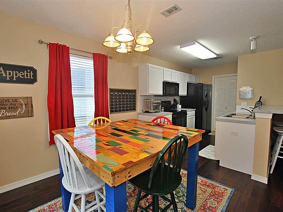 4th image of 212 Leebeck Cir