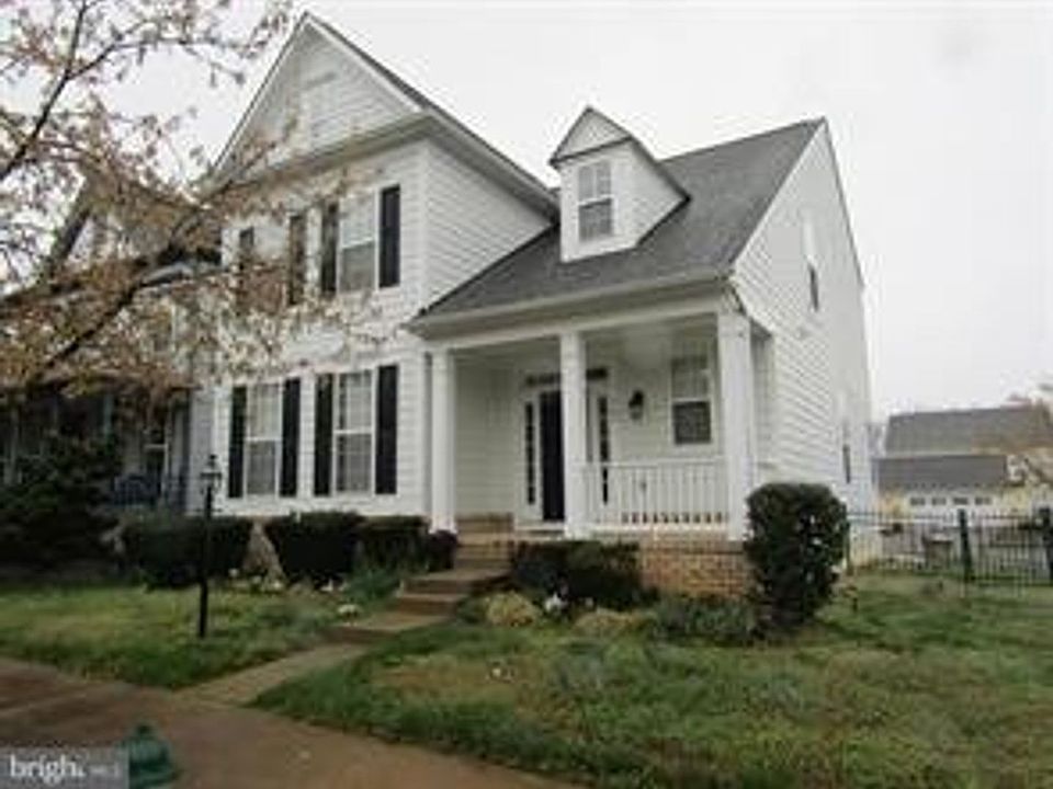 1st image of 1101 Saunders Dr