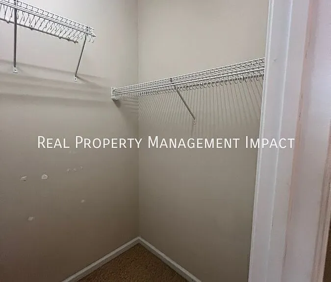 528 Auburn Square Dr — Photo 17