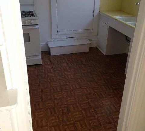 4th image of 424 E 1st St APT 5