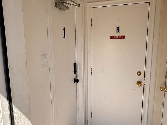 3rd image of 19 Academy Rd #1