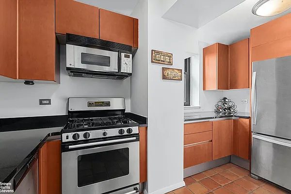 Rented by Brown Harris Stevens | media 14