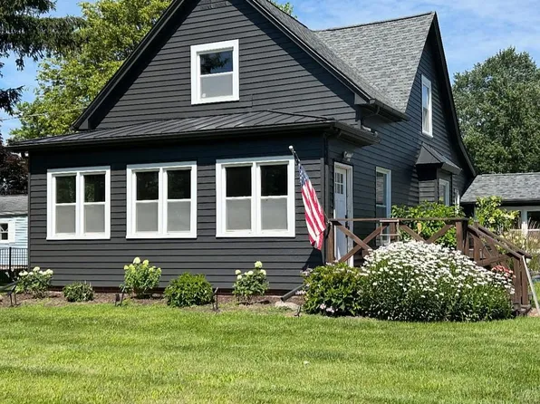 528 Riley St, Dundee, MI 48131