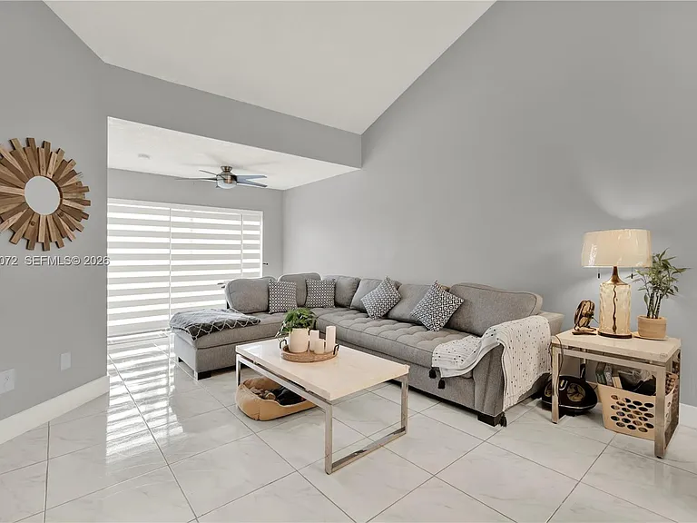 10044 SW 137th Pl — Photo 5