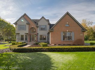 7303 Setters Pointe Blvd, Brighton, MI 48116