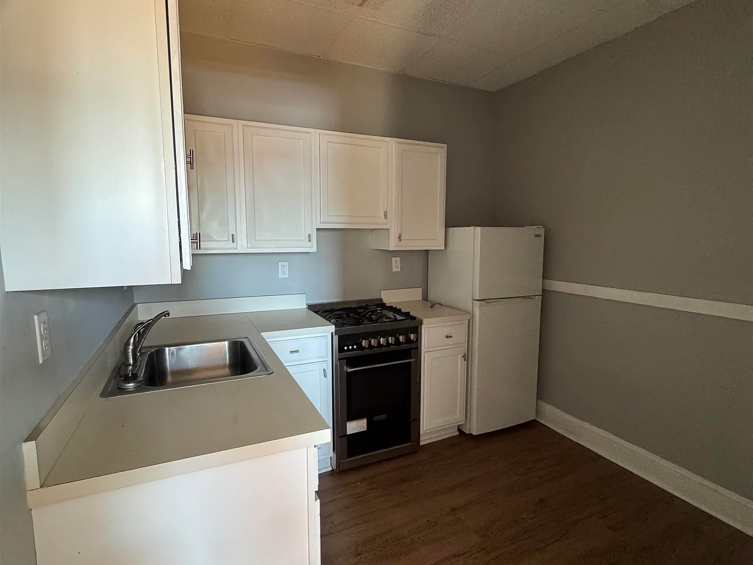 1 bed, 1.0 bath, 500 sqft, $1,400 — Photo 3