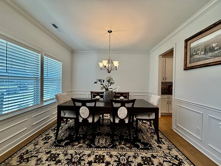 911 Cypress Point Ln — Photo 5