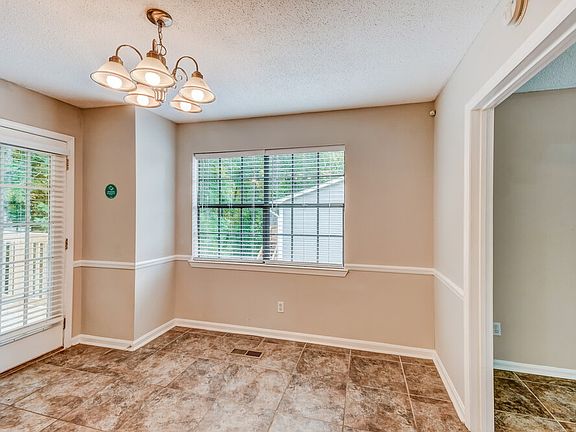 5th image of 5249 Dresden Rd