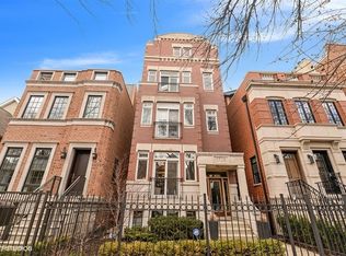 1326 W School St, Chicago, IL 60657