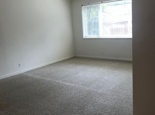 9030 Eager Rd #1A, Saint Louis, MO 63144