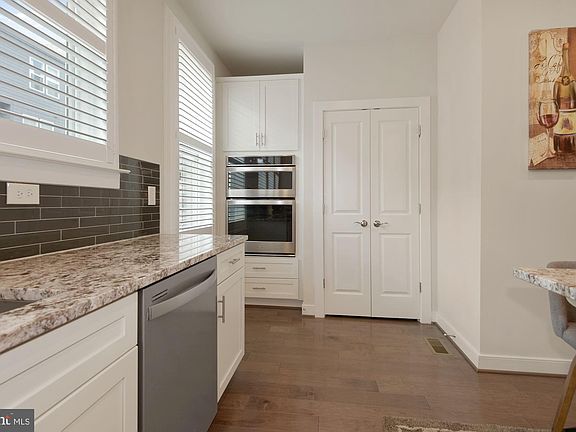 5th image of 13338 Sherwood Park Ln