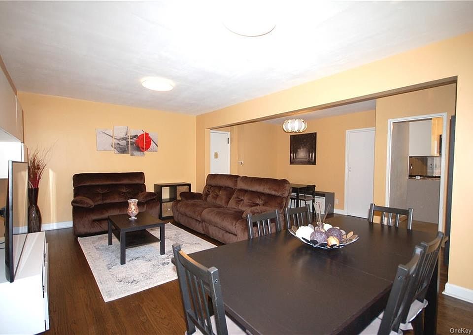 1st image of 708 Palmer Ct APT 1E