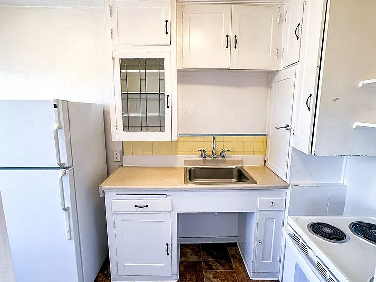 4515 Burke Ave N — Photo 20