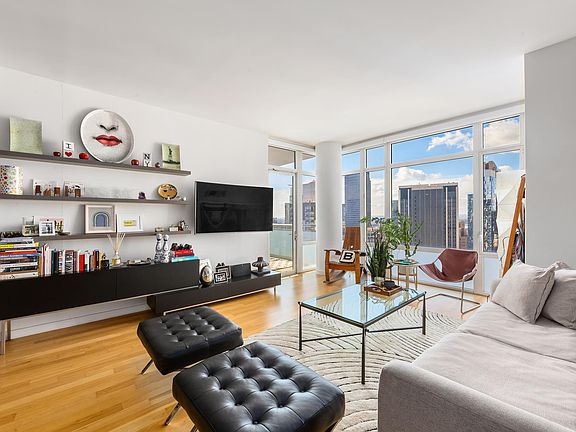 2nd image of 325 5th Ave APT 40A