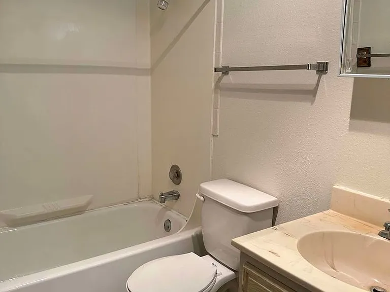 Park Place West Apartments — Photo 5
