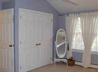 386 Lake Shore Dr, Sandwich, MA 02563