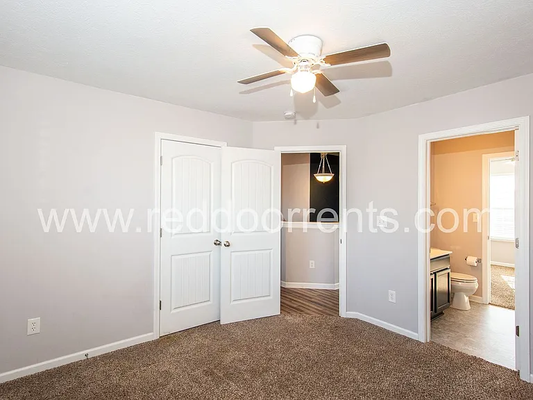 806 Kelly Pass — Photo 25