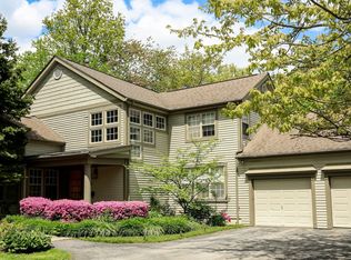 19 Topland Rd, White Plains, NY 10605