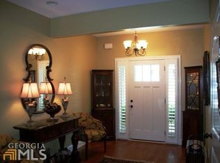 105 Wooded Glen Ln, Carrollton, GA 30117