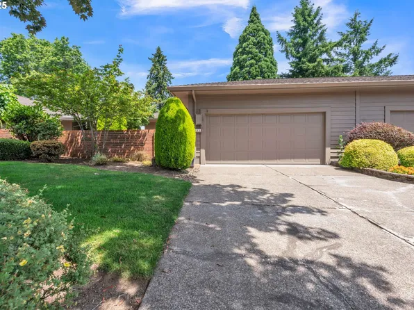 8085 SW Fairway Dr, Wilsonville, OR 97070