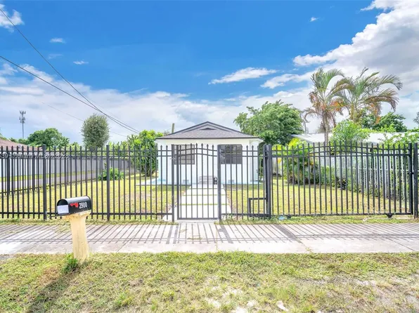 2900 NW 96th St, Miami, FL 33147