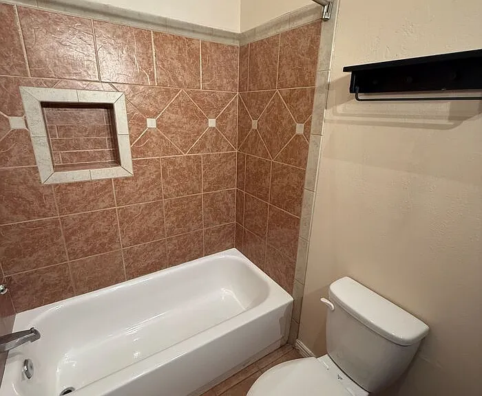 2755 W Anklam Rd #B — Photo 15