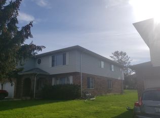 313 Dee Ct APT A, Bloomingdale, IL 60108