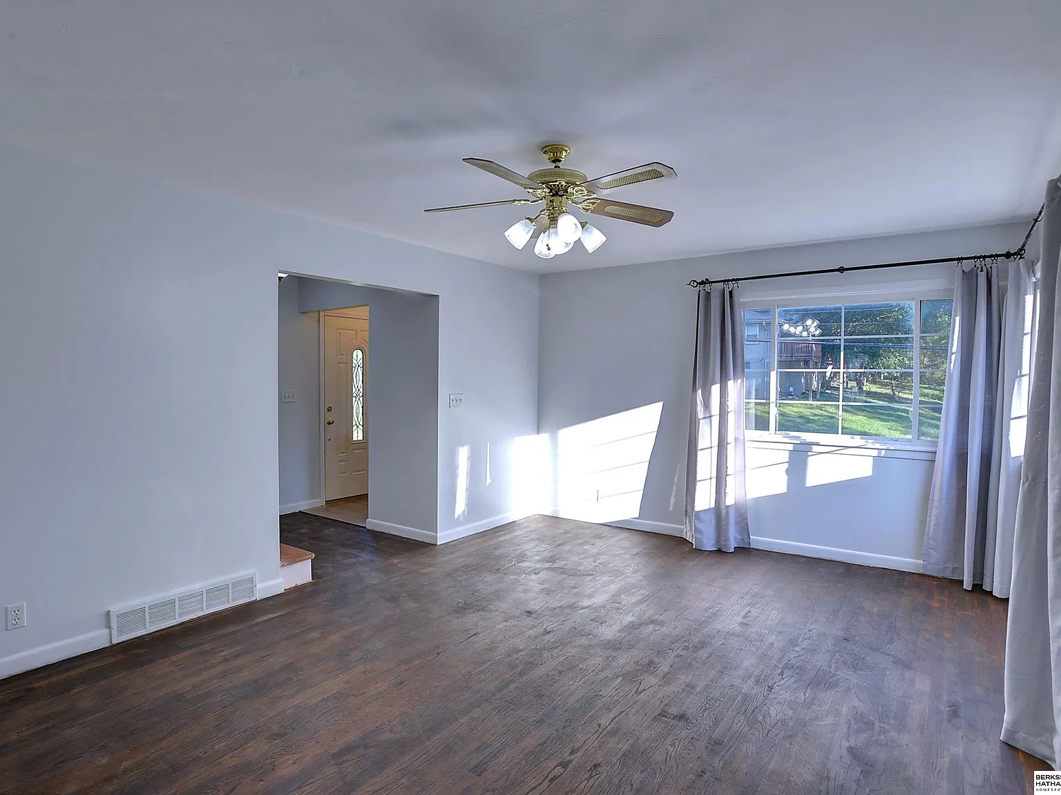 4 bed, 1525 sqft, $2,500 — Photo 4