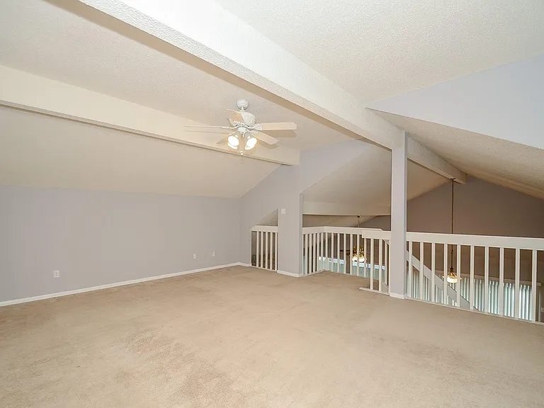 12722 Ashford Brook Dr — Photo 40