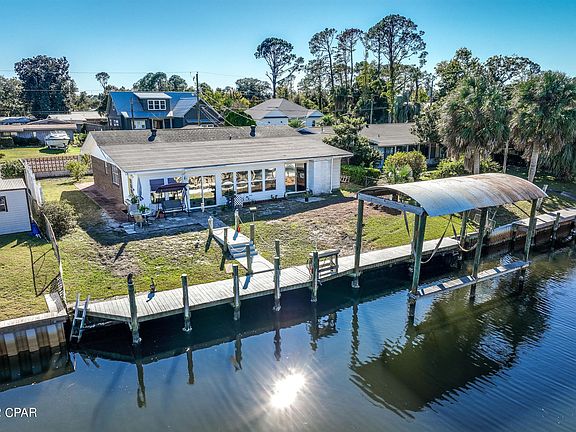 3rd image of 211 Sunset Ln