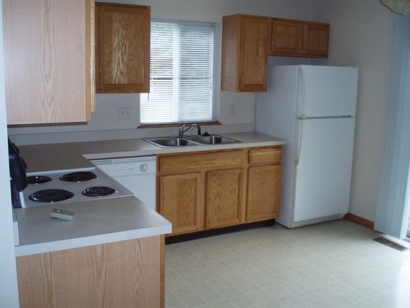 3rd image of 13471 Jack St