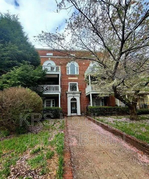 1st image of 608 Boulevard West