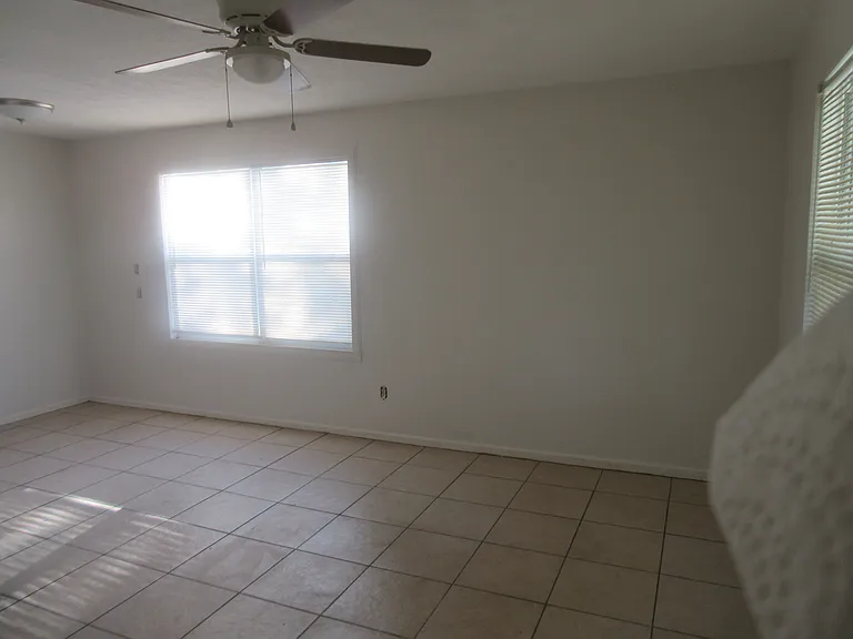 787 Orange St — Photo 20